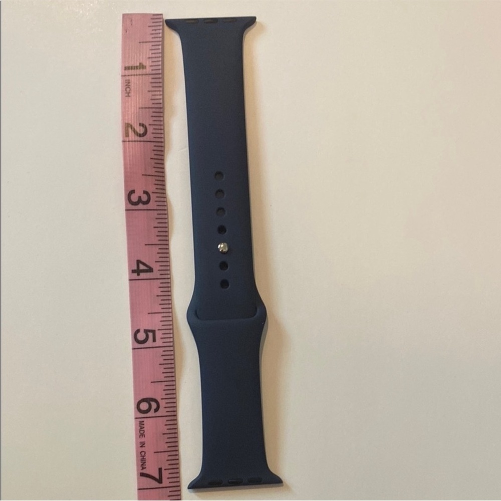 Apple Watch Navy Blue Silicone Band 42mm Silver Buckle NWOT - Picture 3 of 7
